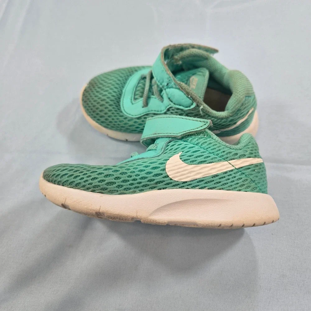 Nike Tanjun TD Toddler Hyper Turquoise White Sneakers 818386-301 Size 6C